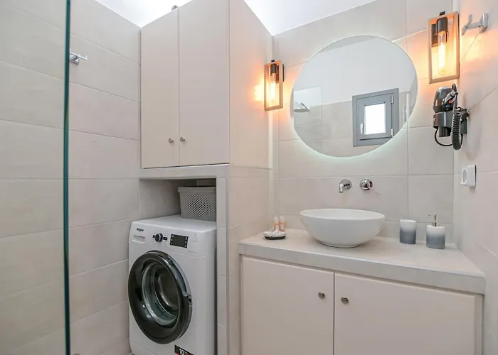 Hermes Luxury - Naxos Center *