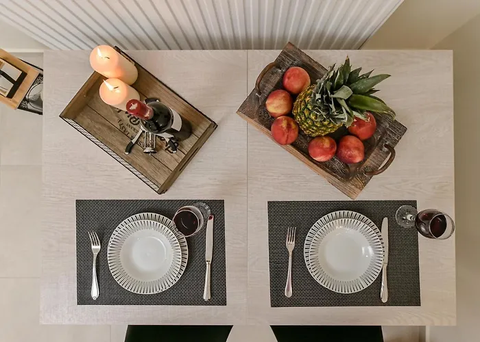 Hermes Luxury - Naxos Center Naxos City